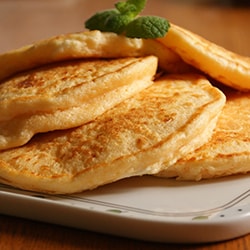 たまご料理の写真　パンケーキ